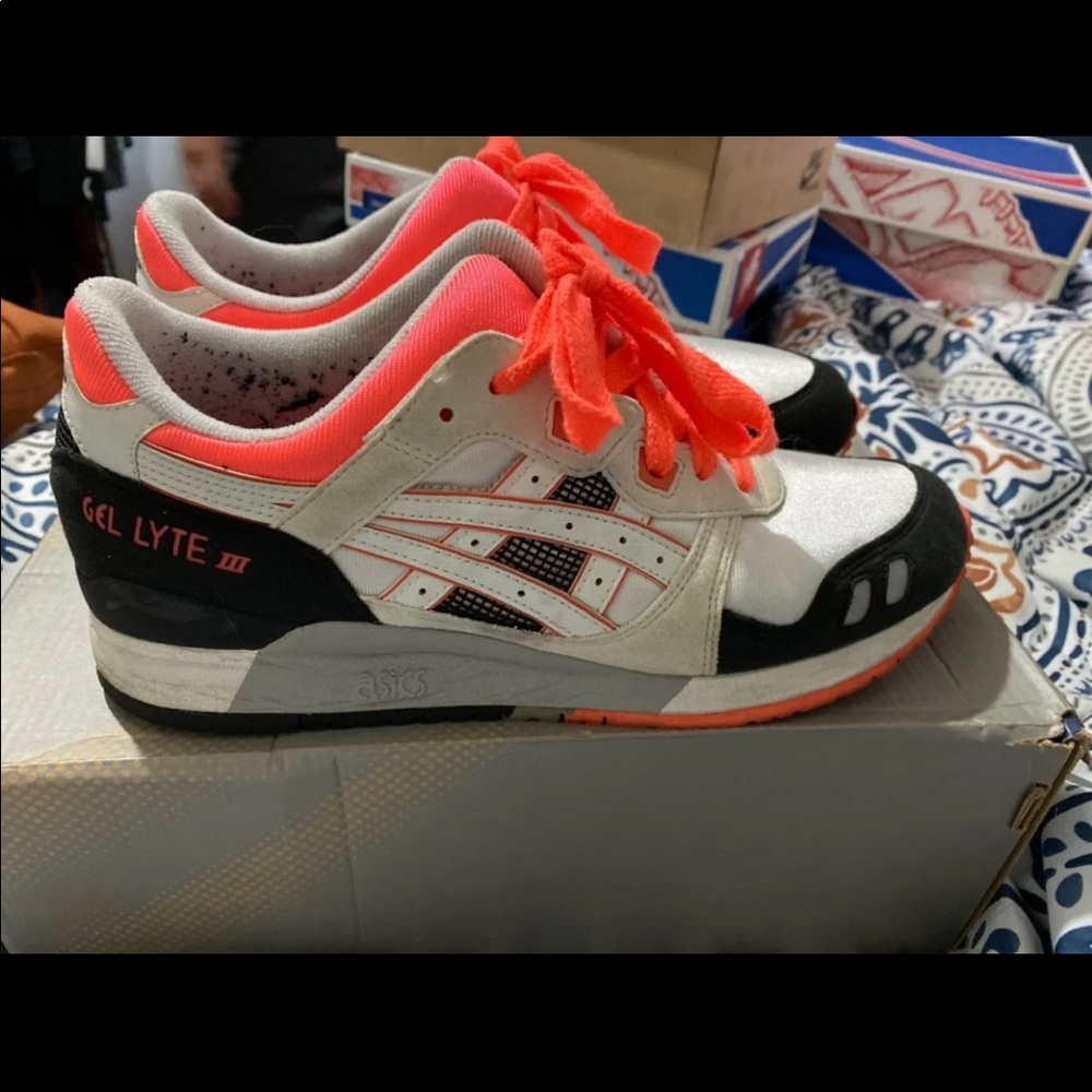 Men’s Asiscs